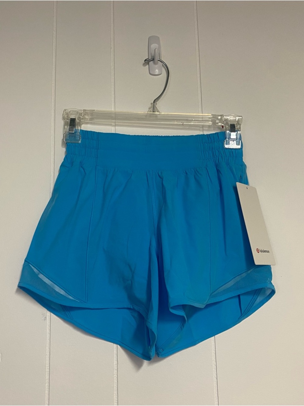 NWT Lululemon Hotty Hot Shorts - Size 2 - Kayak Blue - High Rise - 4” Inseam